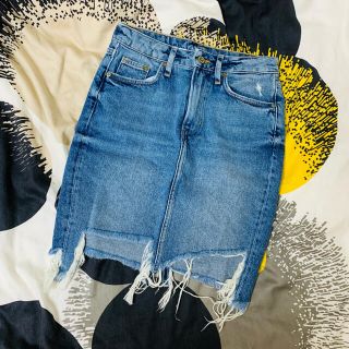 エイチアンドエム(H&M)のH&M デニム　スカート  フリンジ(ミニスカート)