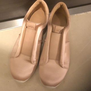 アグ(UGG)の正規品　アグ　美品　スニーカー　一度着用(スニーカー)