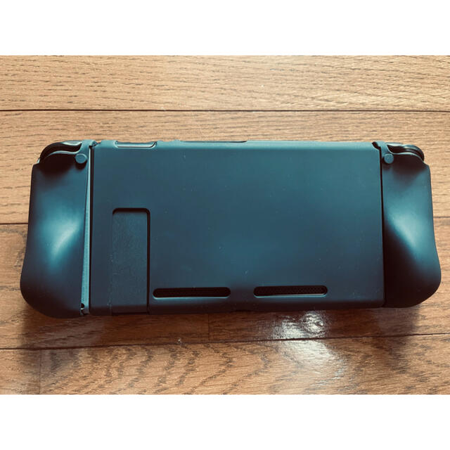 新型Nintendo Switch カバー付　ニンテンドースイッチ　本体　グレー