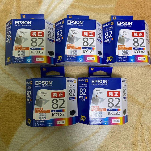 EPSON(エプソン)のヨッピー様専用 ICBK82ブラック5個･ICCL82 カラー 5個 合計10個 スマホ/家電/カメラのPC/タブレット(PC周辺機器)の商品写真