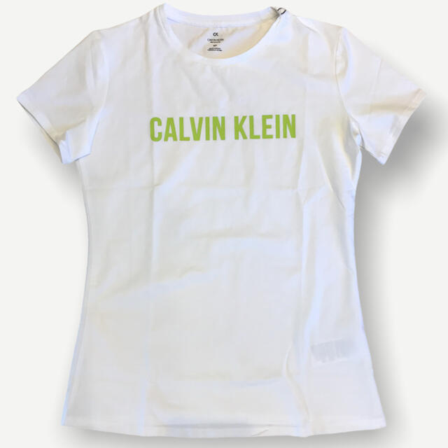 Calvin Klein(カルバンクライン)の週末セール☆ CALVIN KLEIN カルバンクライン　新品　Ｔシャツ  Ｓ レディースのトップス(Tシャツ(半袖/袖なし))の商品写真