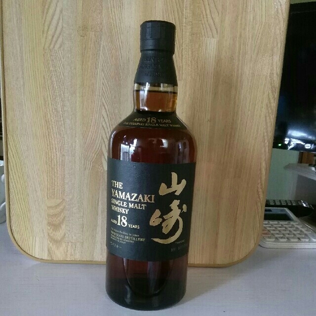 SUNTORY　山崎18年　700ml