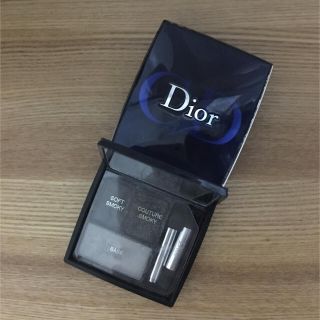 クリスチャンディオール(Christian Dior)のDior○ネイビーシャドー○ 091 Smoky Black○数回使用(アイシャドウ)