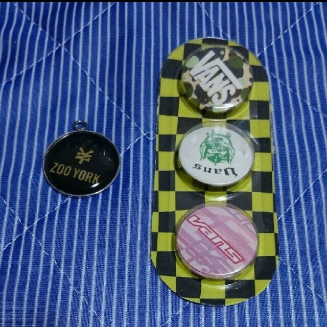 缶バッジの通販 By 洋服300円均一 ラクマ 缶バッジの通販 By 洋服300円均一 ラクマ