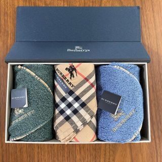 バーバリー(BURBERRY)の⭐️専用です⭐️新品⭐️バーバリー　ハンカチセット(ハンカチ/ポケットチーフ)