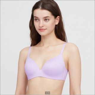 UNIQLO - ユニクロ 新品未使用品XS ワイヤレスブラ（3Dホールド）68 ...