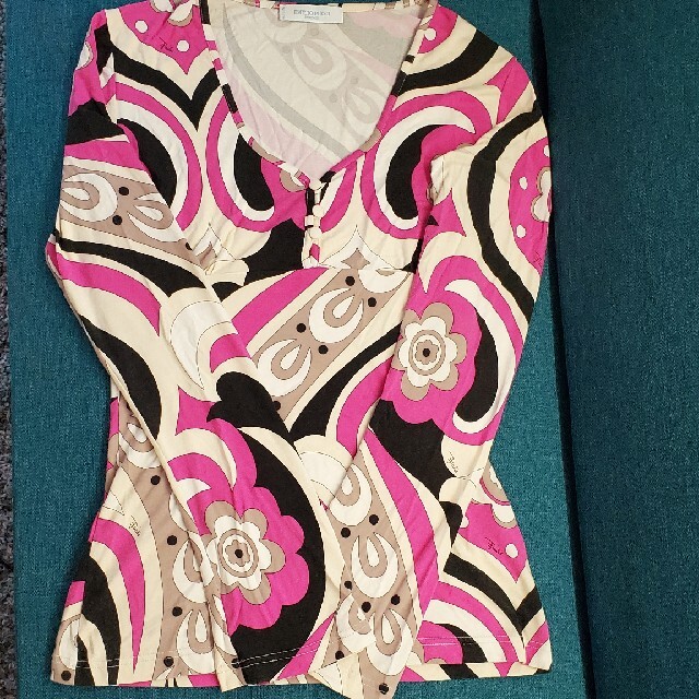 EMILIO PUCCI(エミリオプッチ)のエミリオ・プッチ　長袖カットソー レディースのトップス(Tシャツ(長袖/七分))の商品写真