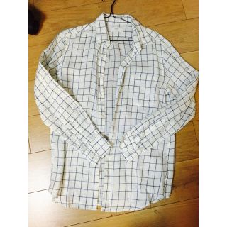 ユニクロ(UNIQLO)の【新品】ワンコイン♪(シャツ)