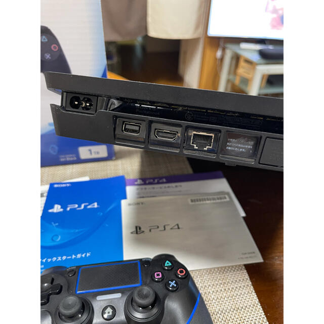 SONY(ソニー)の【美品】SONY PlayStation4 CUH-2200BB01 ソフト付き エンタメ/ホビーのゲームソフト/ゲーム機本体(家庭用ゲーム機本体)の商品写真