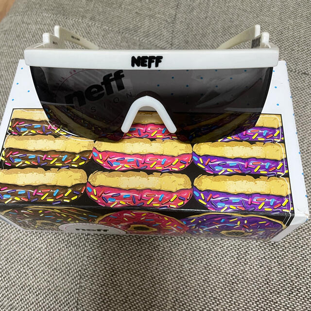 Neff(ネフ)のネフ　サングラス　neff メンズのファッション小物(サングラス/メガネ)の商品写真