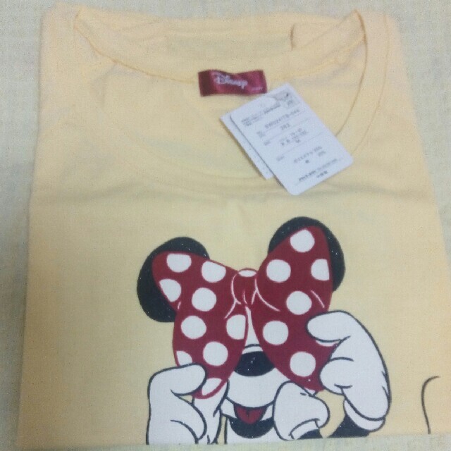 Disney(ディズニー)のディズニー　☆ミニーの肩あきTシャツ　(Mサイズ) レディースのトップス(Tシャツ(半袖/袖なし))の商品写真