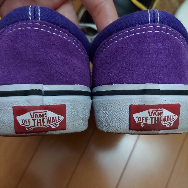 VANS(ヴァンズ)のバンズ　オールドスクール　紫　パープル レディースの靴/シューズ(スニーカー)の商品写真