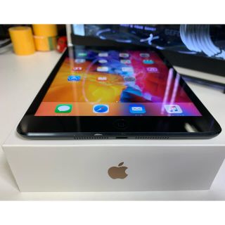 アイパッド(iPad)の【画面&背面美麗】iPad mini 初代 ブラック 16GB【Wi-Fi】(タブレット)