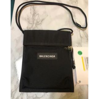 バレンシアガ(Balenciaga)の【先着順7/6】BALENCIAGA エクスプローラーバッグ ショルダーバッグ(ショルダーバッグ)