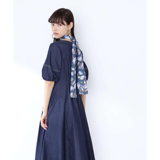 JILL by JILLSTUART(ジルバイジルスチュアート)の【新品】JILL by JILLSTUART タックウエストスカーフ付ワンピース レディースのワンピース(ロングワンピース/マキシワンピース)の商品写真