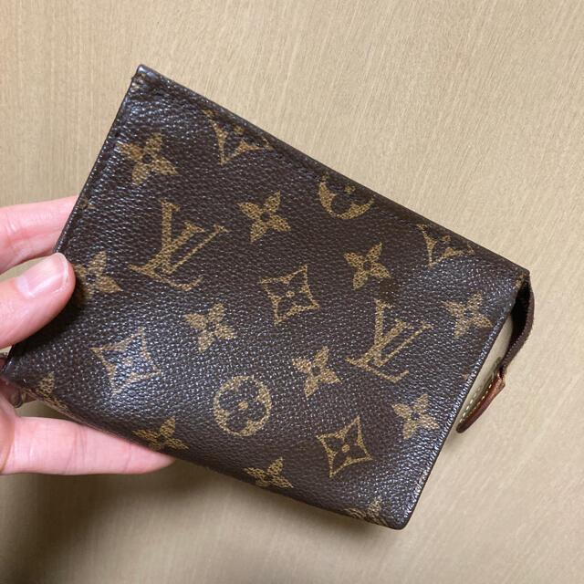 LOUIS VUITTON(ルイヴィトン)のルイヴィトン　モノグラムポーチ　ポッシュトワレ レディースのファッション小物(ポーチ)の商品写真