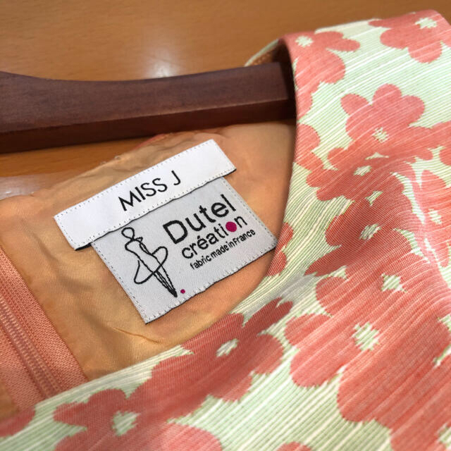 M'S GRACY(エムズグレイシー)の❤️極上美品 MISS J ミスJ 華やか花柄Dutel社ワンピース M 38号 レディースのワンピース(ひざ丈ワンピース)の商品写真