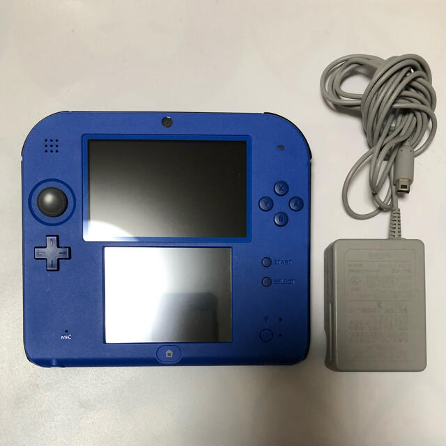 ニンテンドー2DS(ニンテンドー2DS)のNintendo 2ds 本体 ブルー エンタメ/ホビーのゲームソフト/ゲーム機本体(携帯用ゲーム機本体)の商品写真