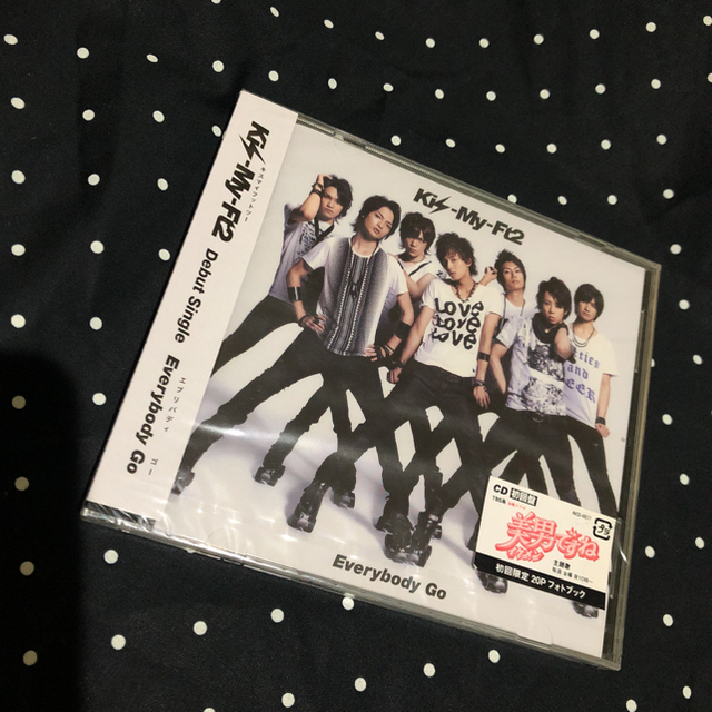 Kis-My-Ft2(キスマイフットツー)の新品 Kis-My-Ft2 SNOW DOMEの約束　セブン限定盤　他　送料込み エンタメ/ホビーのCD(ポップス/ロック(邦楽))の商品写真