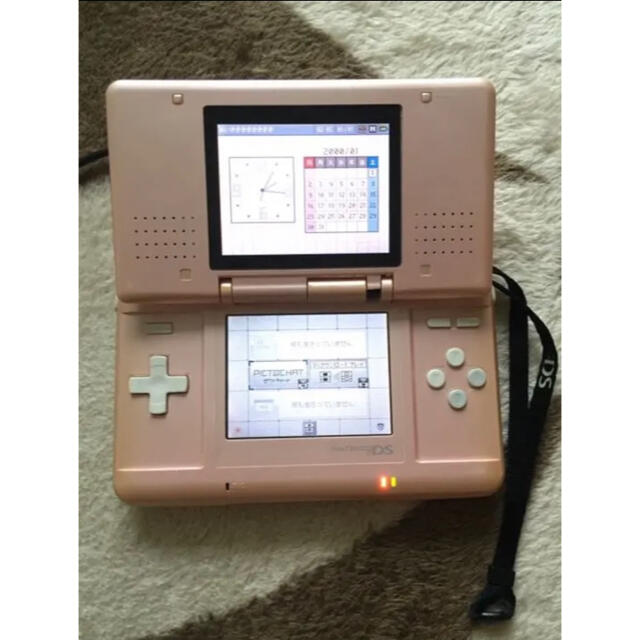 任天堂DS 本体 ピンク 中古 エンタメ/ホビーのゲームソフト/ゲーム機本体(携帯用ゲーム機本体)の商品写真
