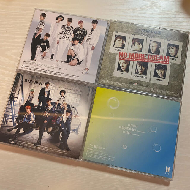 防弾少年団(BTS)(ボウダンショウネンダン)のBTS CD 4枚セット エンタメ/ホビーのCD(K-POP/アジア)の商品写真