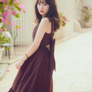 エーケービーフォーティーエイト(AKB48)のBack Ribbon Tiered Linen Dress herlipto(ロングワンピース/マキシワンピース)