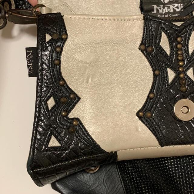 LGB(ルグランブルー)のkmrii  ハンドバッグ　クラッチバッグ　ショルダーウォレット　保存袋付 レディースのバッグ(ハンドバッグ)の商品写真