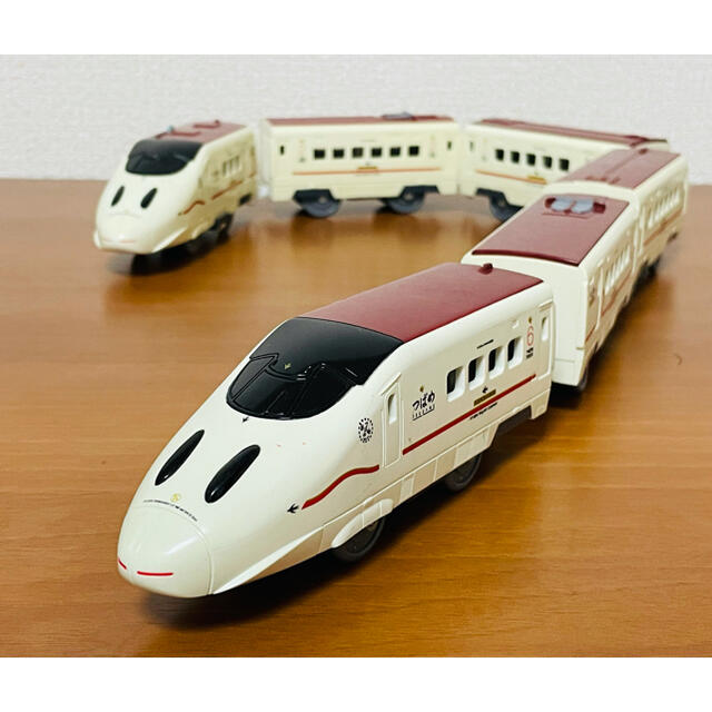 Takara Tomy(タカラトミー)のプラレール  いっぱいつなごう新800系新幹線6両編成セット　絶版品 エンタメ/ホビーのおもちゃ/ぬいぐるみ(鉄道模型)の商品写真