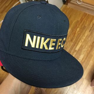 ナイキ(NIKE)の美品！一点限り！男女兼用(キャップ)