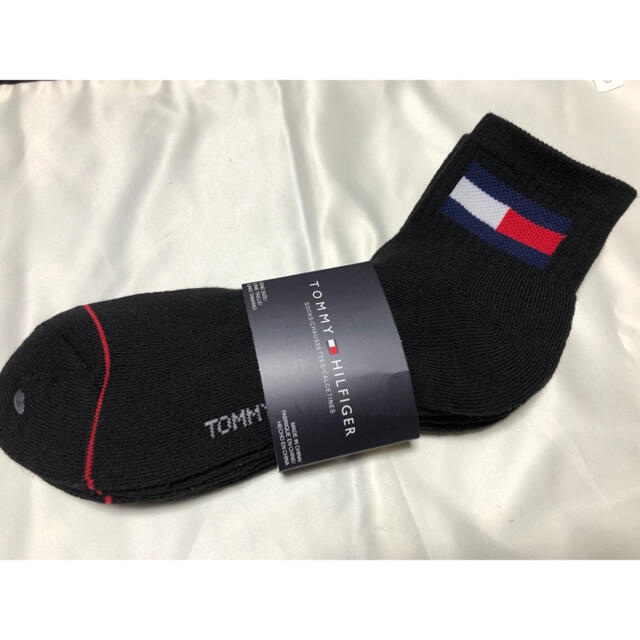 TOMMY HILFIGER(トミーヒルフィガー)の【新品】トミー ヒルフィガー 厚手 靴下 メンズ 25～27cm 3足セット メンズのレッグウェア(ソックス)の商品写真