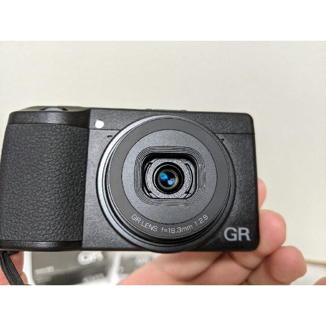 高品質人気 RICOH GR III RICOH GR III 中古ですの通販 by darknessreaper666 's shop|リコーならラクマ - リコー セール限定SALE