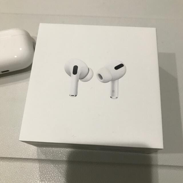 Apple(アップル)のApple (アップル)  AirPods Pro スマホ/家電/カメラのオーディオ機器(ヘッドフォン/イヤフォン)の商品写真