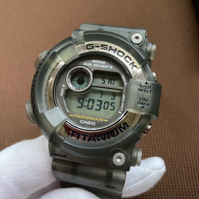 G-SHOCK(ジーショック)のタロウ様専用 FROGMAN  メンインスモーク復刻DW-8200MSU-8T メンズの時計(腕時計(デジタル))の商品写真