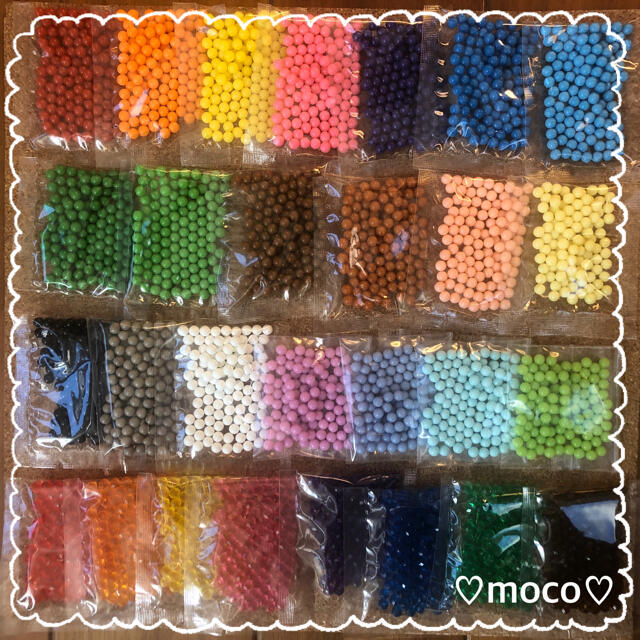 EPOCH(エポック)の 【 ●まるビーズ 20色 ◉キラキラビーズ 8色】アクアビーズ100個×28袋 キッズ/ベビー/マタニティのおもちゃ(知育玩具)の商品写真
