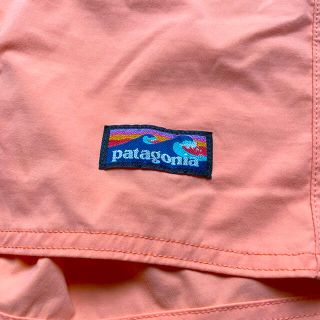 パタゴニア(patagonia)のパタゴニア　波タグ　ハーフパンツ　オレンジ　ナイロン(ショートパンツ)