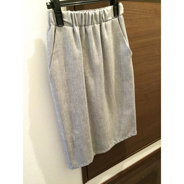 DEUXIEME CLASSE(ドゥーズィエムクラス)のタイトスカート グレー レディースのスカート(ひざ丈スカート)の商品写真