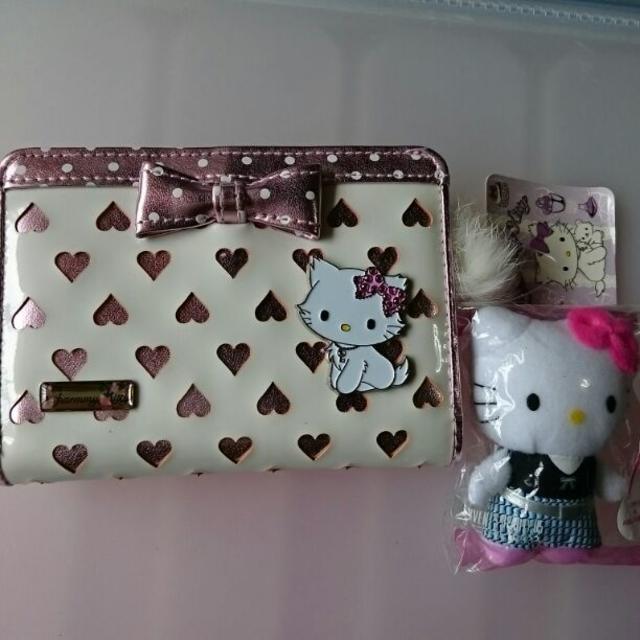 サンリオ(サンリオ)の♡新品 タグ有♡サンリオ＊Charmmy*Kitty♡財布 キティ にゃんこ レディースのファッション小物(財布)の商品写真