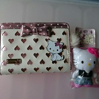 サンリオ(サンリオ)の♡新品 タグ有♡サンリオ＊Charmmy*Kitty♡財布 キティ にゃんこ(財布)