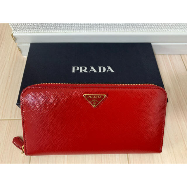 PRADA プラダ 長財布 ミュウミュウ 財布 赤 ルイヴィトン 話題の人気 ...