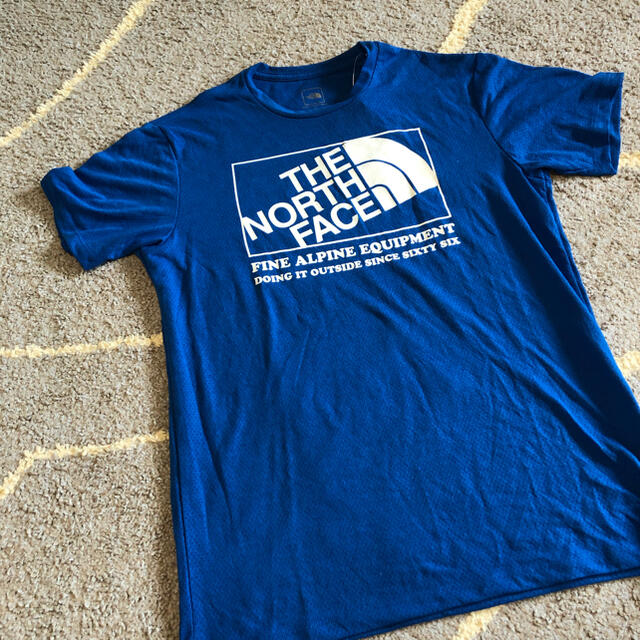 THE NORTH FACE(ザノースフェイス)の♡ティヌ♡様専用　THE NORTH FACE Tシャツ　新品未使用品 メンズのトップス(Tシャツ/カットソー(半袖/袖なし))の商品写真