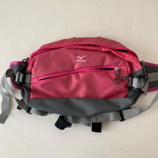 ミズノ(MIZUNO)のミズノ　ピンク　ウエストポーチ(ウエストポーチ)