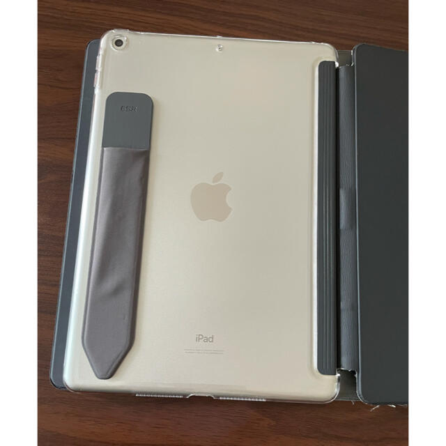 Apple(アップル)の★iPad 10.2インチ 第8世代 Wi-Fiモデル 128GB シルバー スマホ/家電/カメラのPC/タブレット(タブレット)の商品写真