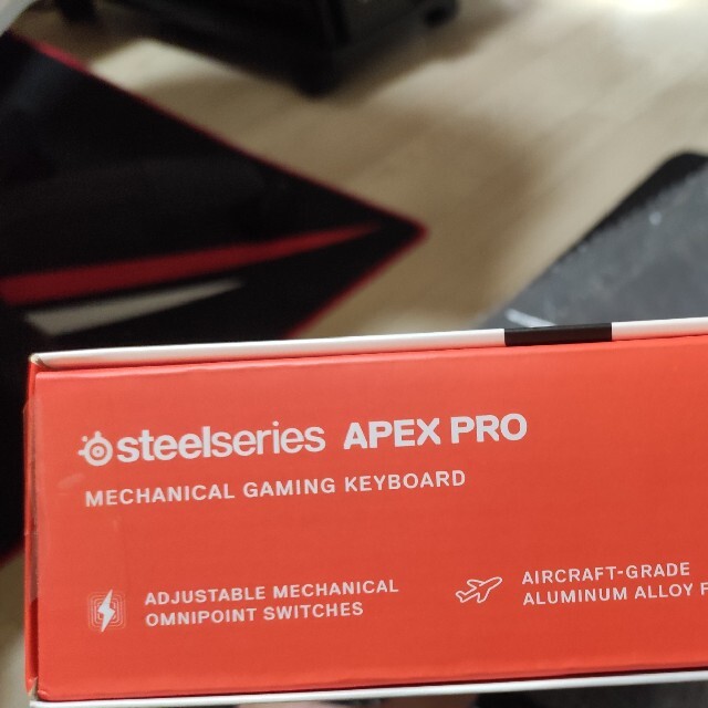 SteelSeries APEX PRO JP ゲーミンキーボード 新品未開封 スマホ/家電/カメラのPC/タブレット(PC周辺機器)の商品写真