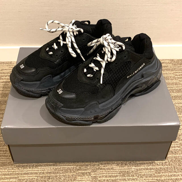 Balenciaga(バレンシアガ)のBALENCIAGA triples 38 クリアソール　正規品　 レディースの靴/シューズ(スニーカー)の商品写真