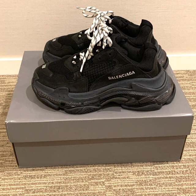 Balenciaga(バレンシアガ)のBALENCIAGA triples 38 クリアソール　正規品　 レディースの靴/シューズ(スニーカー)の商品写真