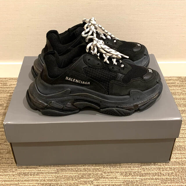 Balenciaga(バレンシアガ)のBALENCIAGA triples 38 クリアソール　正規品　 レディースの靴/シューズ(スニーカー)の商品写真