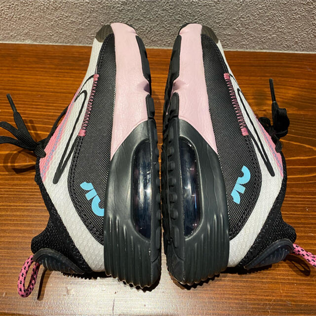 NIKE(ナイキ)のAIR max 2090 19cm キッズ/ベビー/マタニティのキッズ靴/シューズ(15cm~)(スニーカー)の商品写真