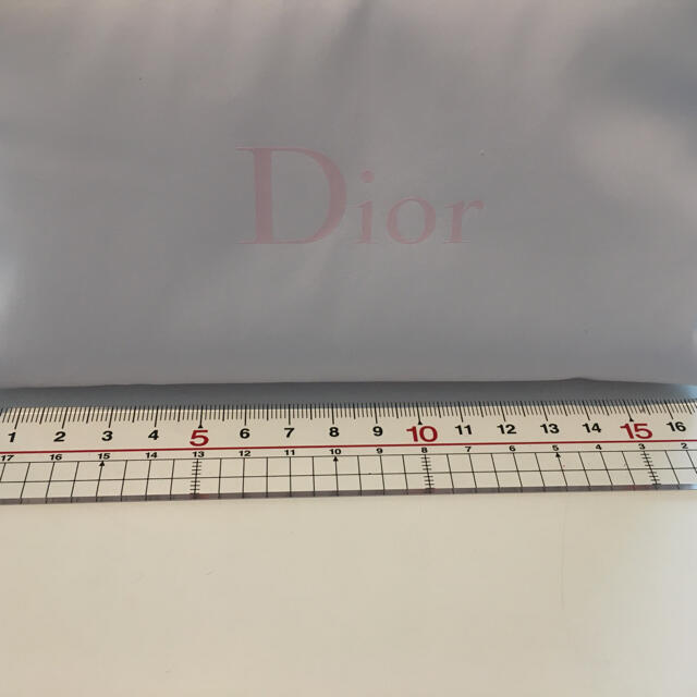 Dior(ディオール)のディオール  ポーチ　ホワイト　軽量 レディースのファッション小物(ポーチ)の商品写真
