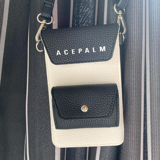 RVCA(ルーカ)のACEPALM ポシェットバック　小銭入れ　 メンズのバッグ(その他)の商品写真