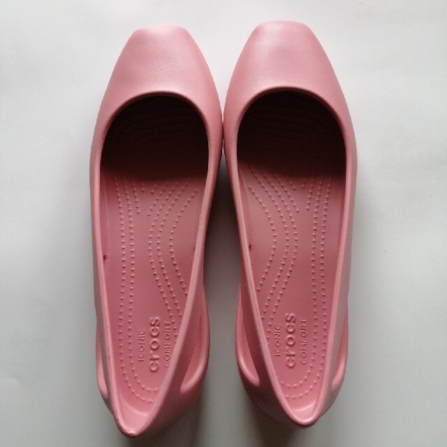 crocs(クロックス)のcrocs　レディースサンダル　ピンク レディースの靴/シューズ(サンダル)の商品写真